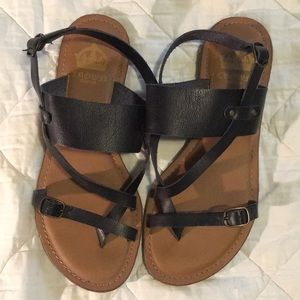 Crown Vintage leather sandals